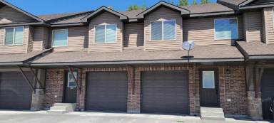 Main picture of 352 Lemmon Ln