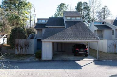 Main picture of 819 Morris Ave
