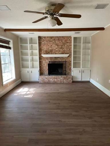 Main picture of 2805 Henry Ct