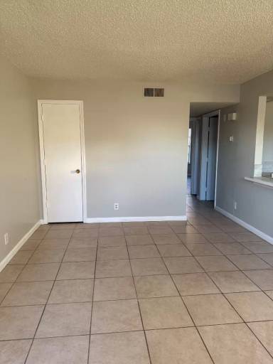 Main picture of 924 San Pedro Dr SE