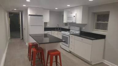 Main picture of 4019 W Barry Ave
