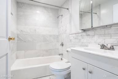 Main picture of 179 Avenue B