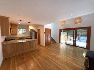 Main picture of 203 Madrone Ave