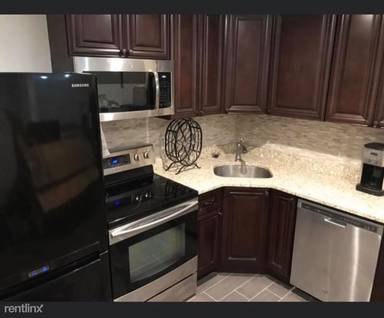 Main picture of 2965 Beltagh Ave