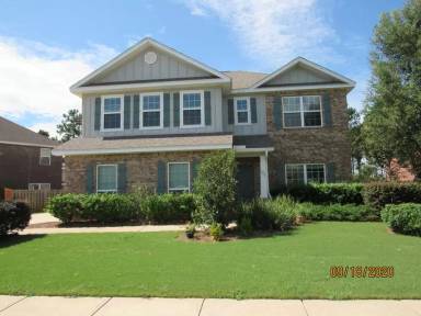 Main picture of 173 Whitman Way