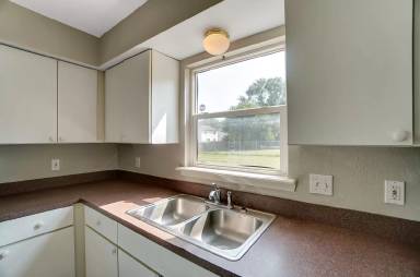 Main picture of 3602 Willow Run Dr