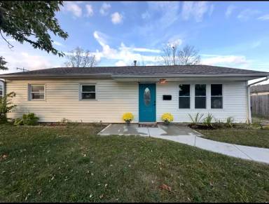 Main picture of 11 W Doris Dr