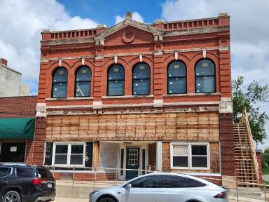 Main picture of 113 E Main St