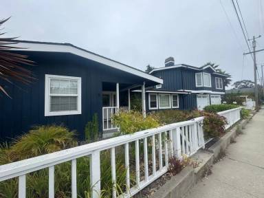 Main picture of 520 Laguna St