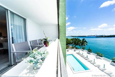 Main picture of Island Terrace Condominium
