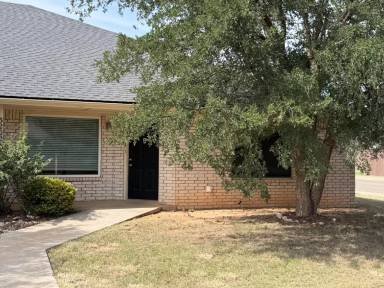Main picture of 3202 109th St