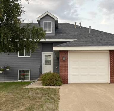 Main picture of 703 E Tin St