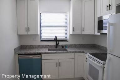 Main picture of 1030 NW 10th Ter