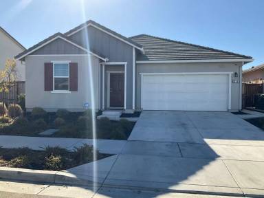 Main picture of 914 Pipit St
