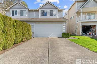 Main picture of 12515 64th Ave E