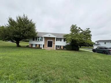 Main picture of 740 Shoey Rd