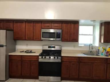 Main picture of 471 2nd St
