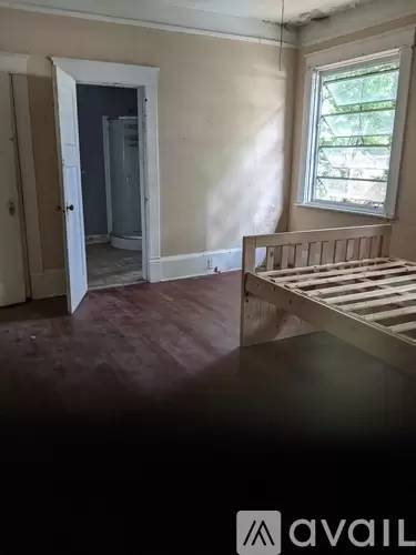 Main picture of 303 Johnson St