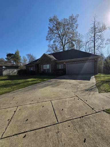 Main picture of 3310 Cottonwood Cv