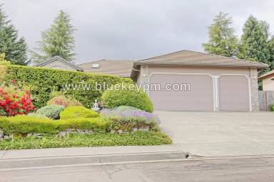 Main picture of 4404 NW Crystal Ct
