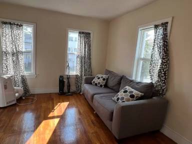 Main picture of 42 Houghton St