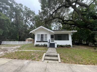 Main picture of 2635 W University Ave
