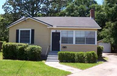 Main picture of 6918 Park Cir