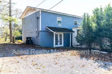 Main picture of 235 Harless Rd