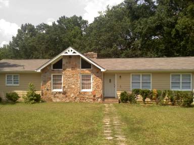 Main picture of 114 Williams Cir