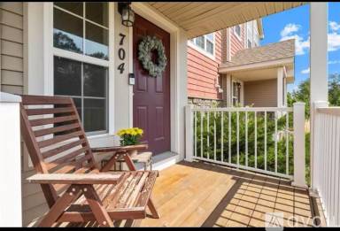 Main picture of 704 Village Dr
