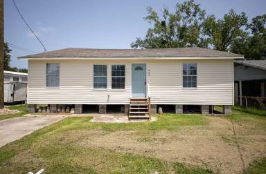 Main picture of 906 Cass St