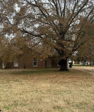 Main picture of 127 Hedge Ln
