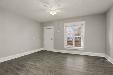 Main picture of 2845 Belleview Ave