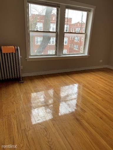 Main picture of 4025 W Melrose St