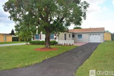 Main picture of 7258 Pine Manor Dr