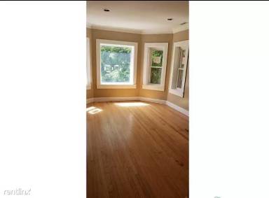 Main picture of 8021 S Maryland Ave