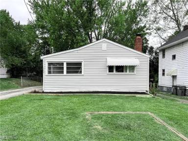 Main picture of 1764 S Heights Ave