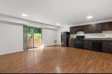 Main picture of 3900 Gwynn Oak Ave