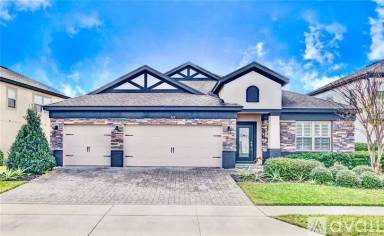 Main picture of 927 Sherbourne Cir