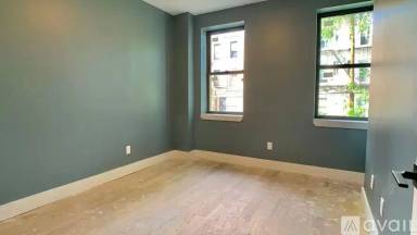 Main picture of 425 S 5th St