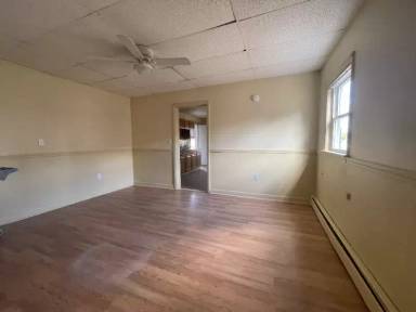 Main picture of 240 Penobscot Ave