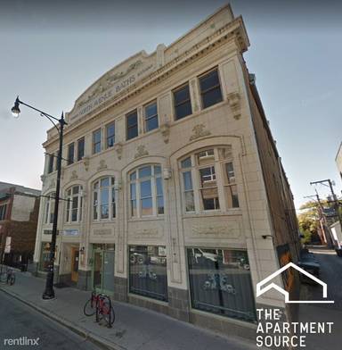 Main picture of 2041 W North Ave