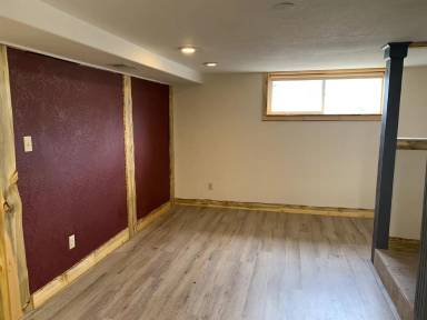 Main picture of 918 S 3rd St