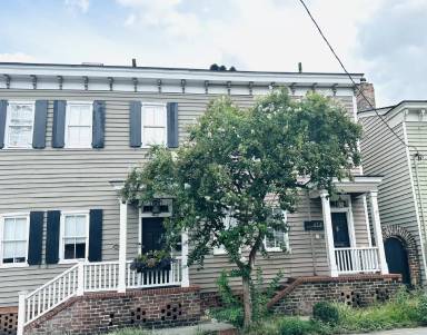 Main picture of 414 Price St