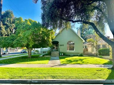 Main picture of 3562 E Kerckhoff Ave