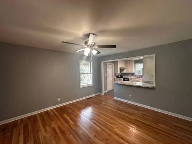 Main picture of 1830 Tyndall Dr