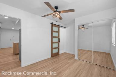 Main picture of 3960 Idaho St