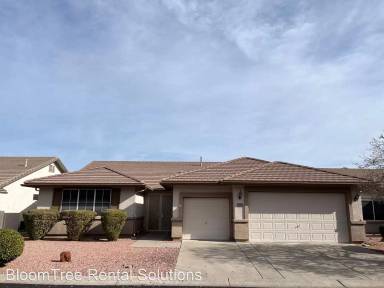 Main picture of 285 S Buckskin Cir