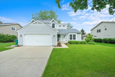 Main picture of 17515 W Huntington Cir