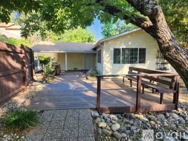 Main picture of 121 Quinns Ln